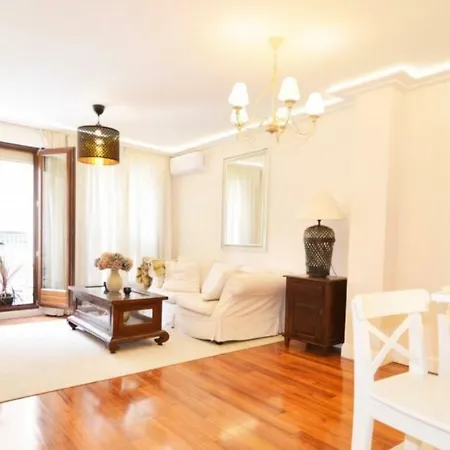 Apartamento Catedrales Centro Parking Opcional Aire Acondicionado *